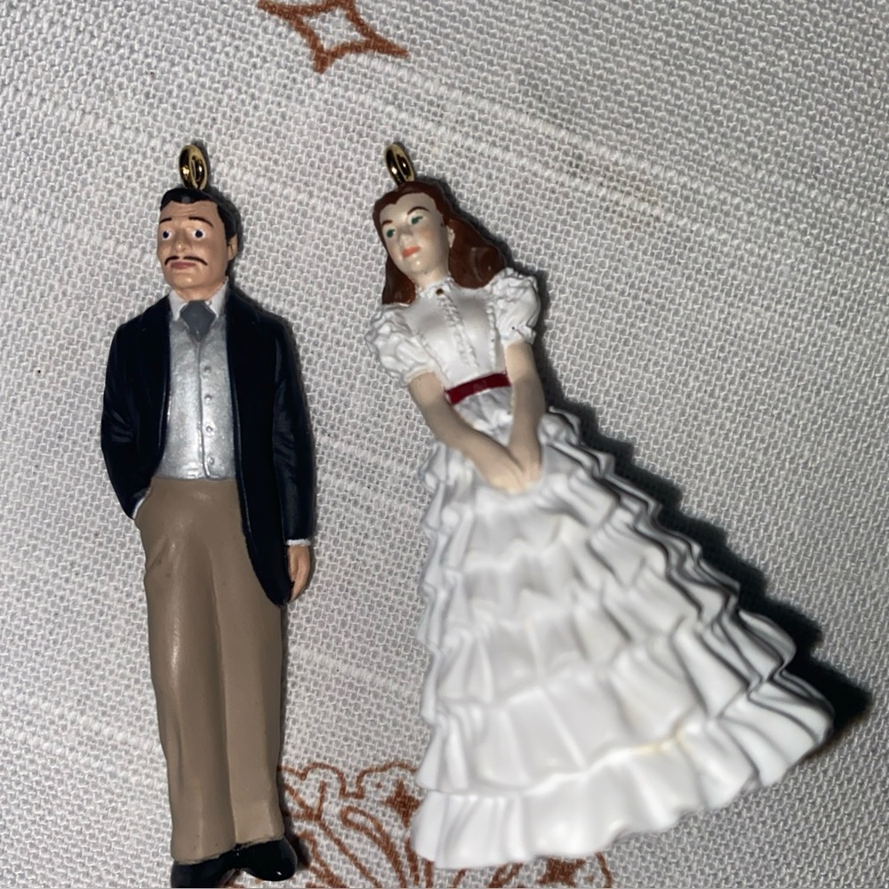 Gone with the Wind Scarlet O'Hara Rhett Butler‎ Figurine Ornament Set Of 2